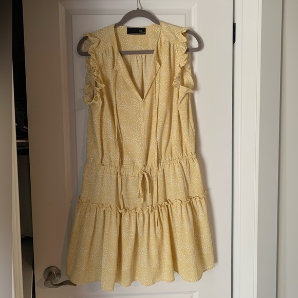 Cute yellow and white dress - Picture 1 of 5
